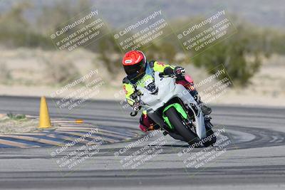 media/Jan-15-2026-Racers Edge (Thu) [[dfebeb70ab]]/3-B Group/Session 4 (Turn 5)/